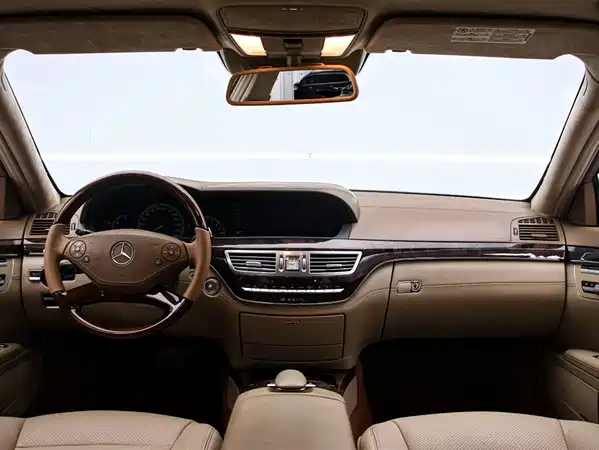 Mercedes-Benz S-Class 2011