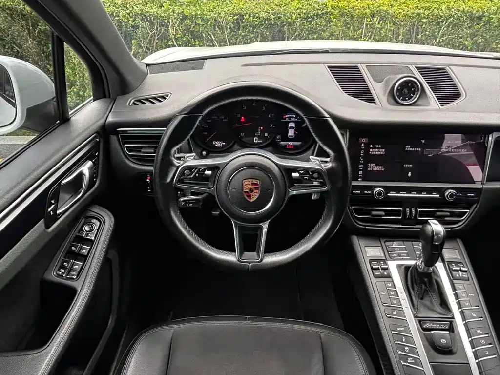 Porsche Macan 2020 — фото 8