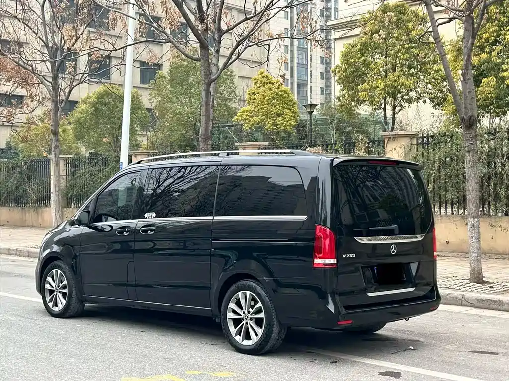 Mercedes-Benz V-Class 2023