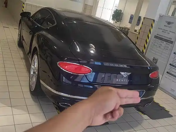 Bentley Continental 2022