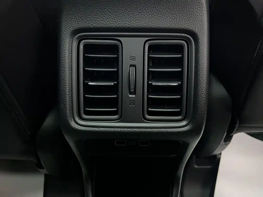Honda Vezel 2023 — фото 17