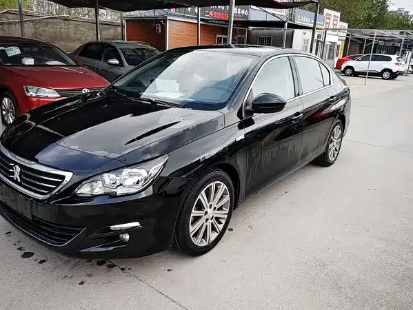Peugeot 408 2016