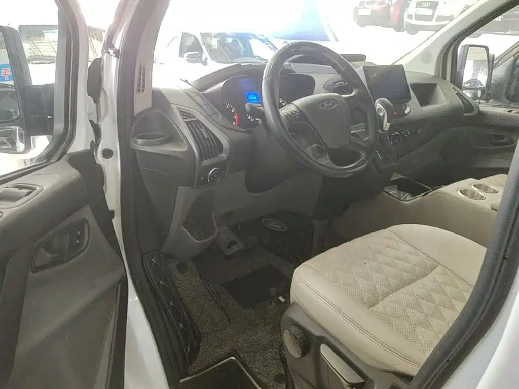 Ford Transit 2020 — фото 16