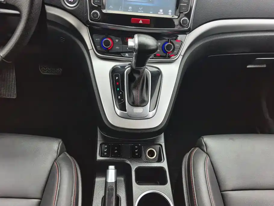 Haval H6 2016 — фото 16