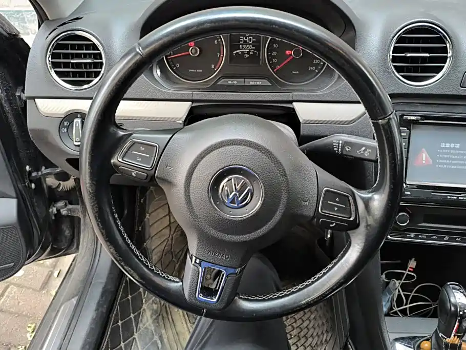 Volkswagen Jetta 2015 — фото 15