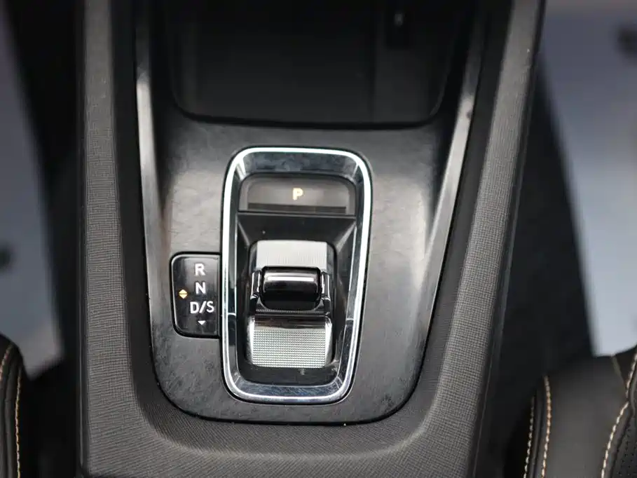 Skoda Octavia 2022 — фото 16