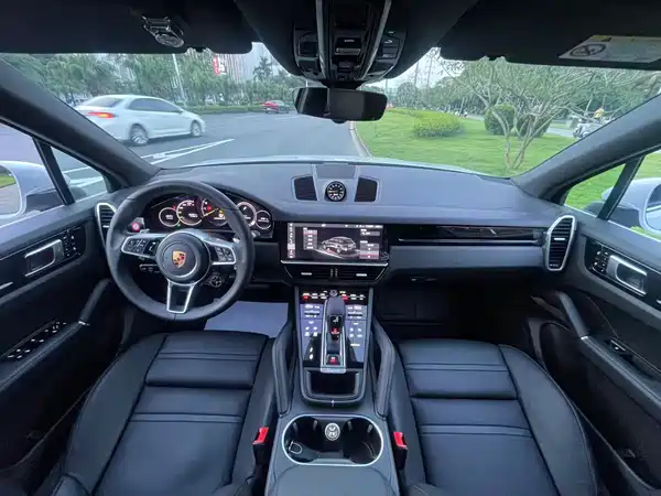Porsche Cayenne New Energy 2020