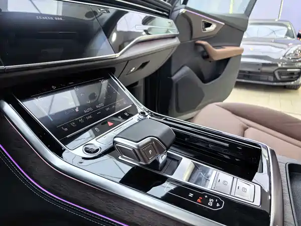 Audi Q7 2024