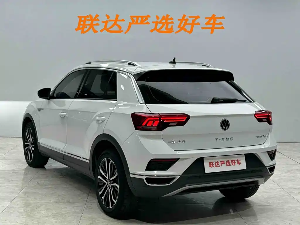 Volkswagen T-Roc 2023 — фото 23