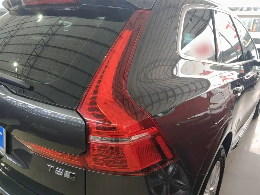Volvo XC60 2019 — фото 24