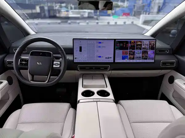 Li Auto MEGA 2025