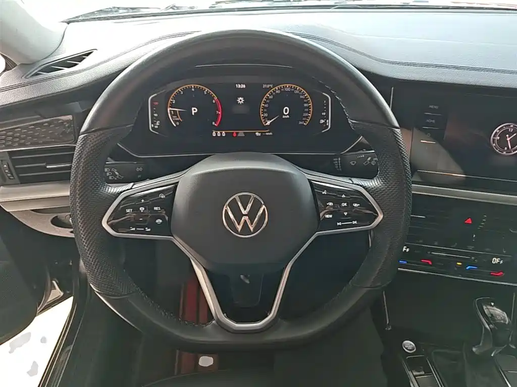 Volkswagen Passat 2022 — фото 11
