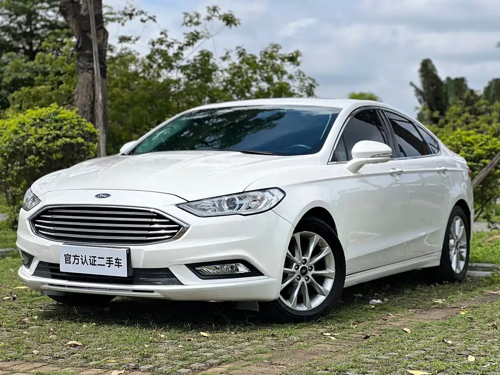Ford Mondeo 2017 — фото 1