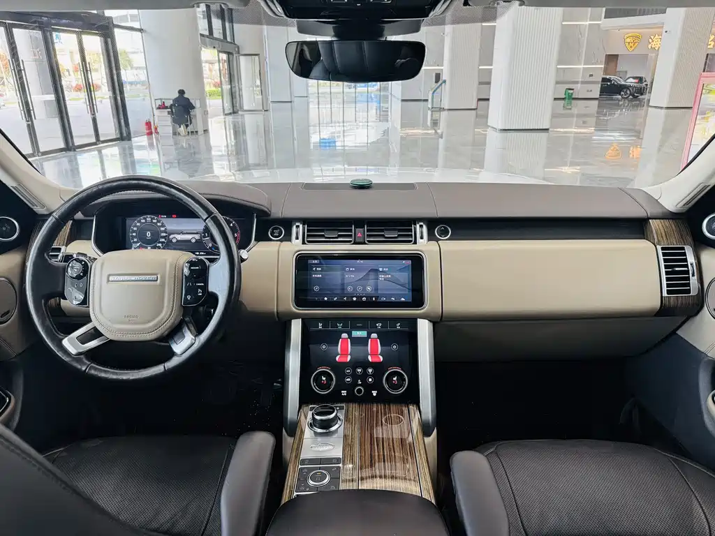 Land Rover Range Rover 2018 — фото 25