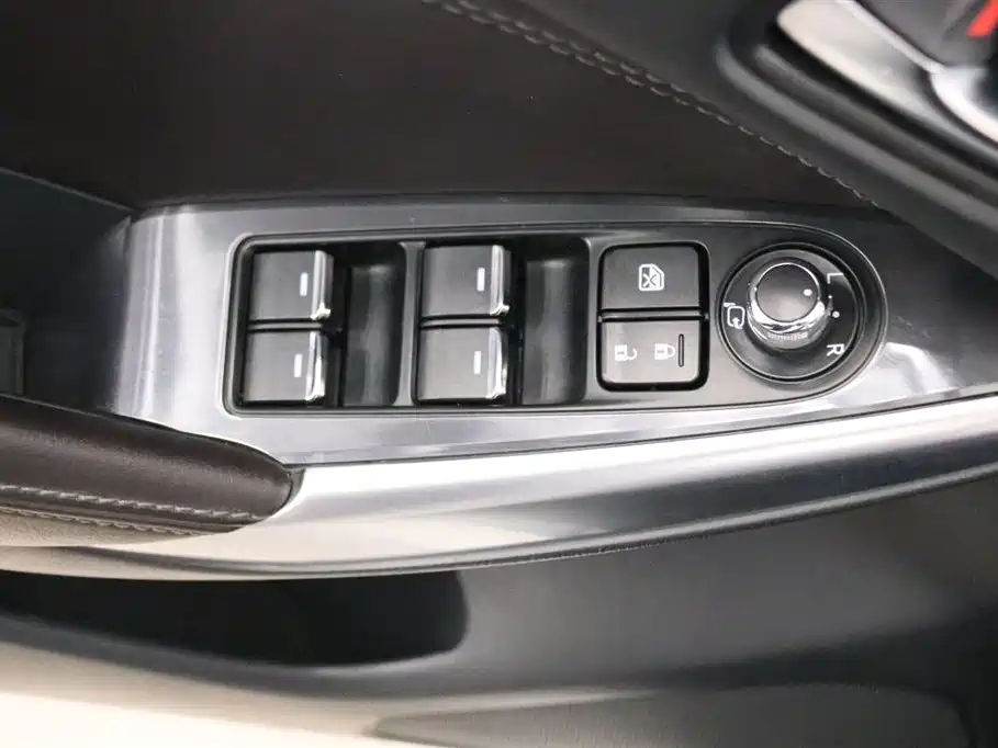 Mazda Atenza 2017 — фото 13