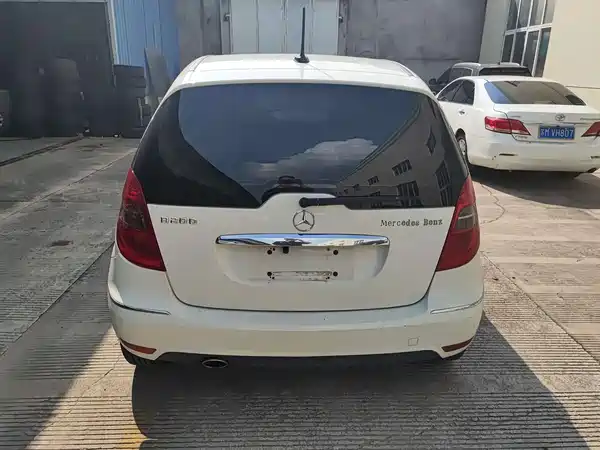 Mercedes-Benz A-Class 2011