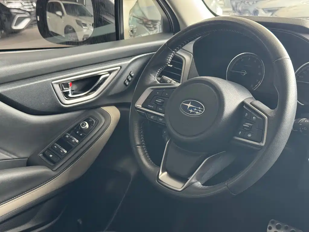 Subaru Forester 2022 — фото 14