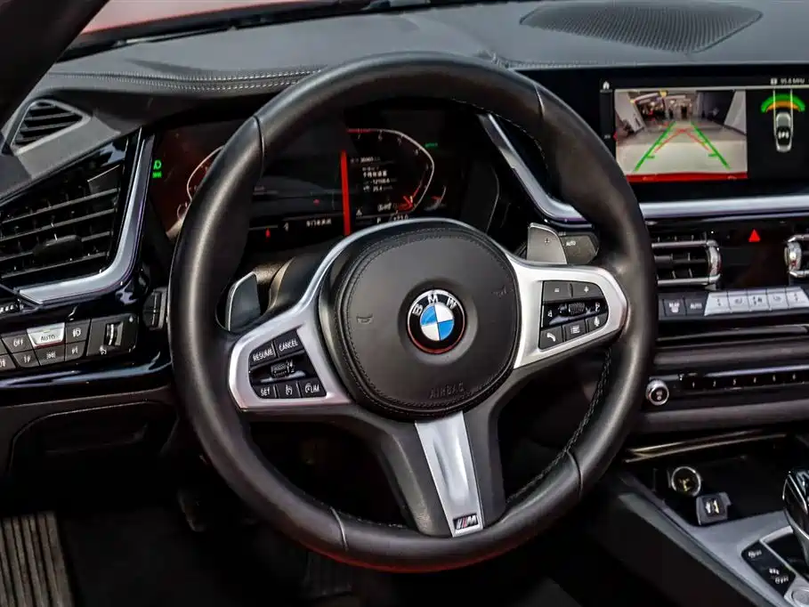 BMW Z4 2022 — фото 10