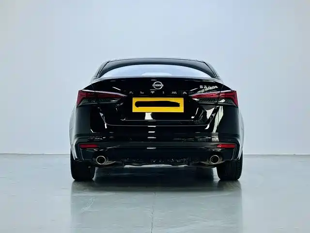 Nissan Teana 2024