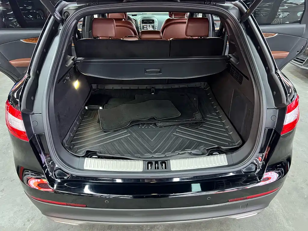 Lincoln MKX 2016 — фото 16