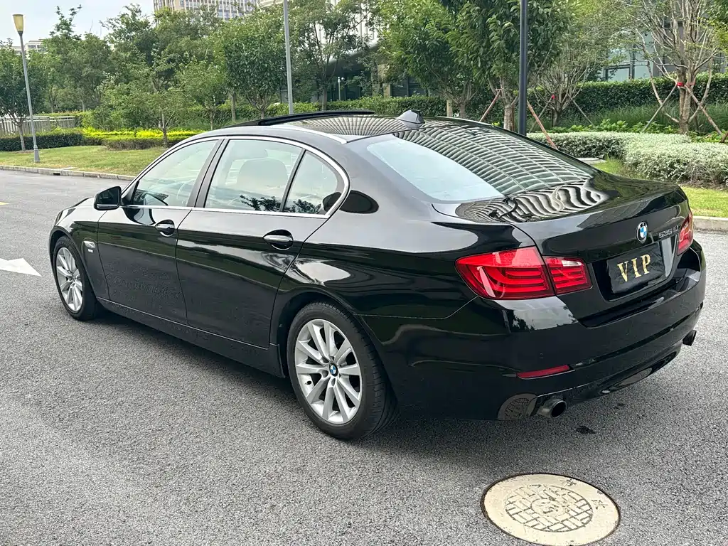 BMW 5 Series 2011