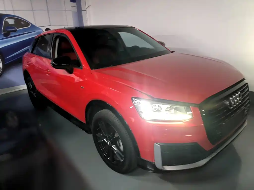 Audi Q2L 2020