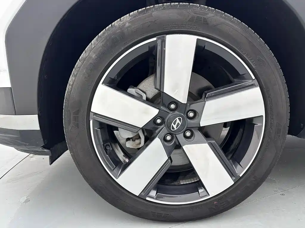 Hyundai Santa Fe 2024 — фото 22