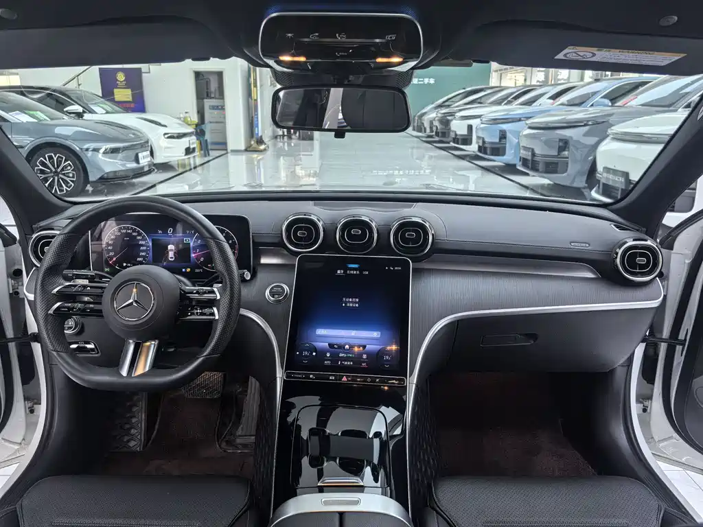 Mercedes-Benz C-Class 2021