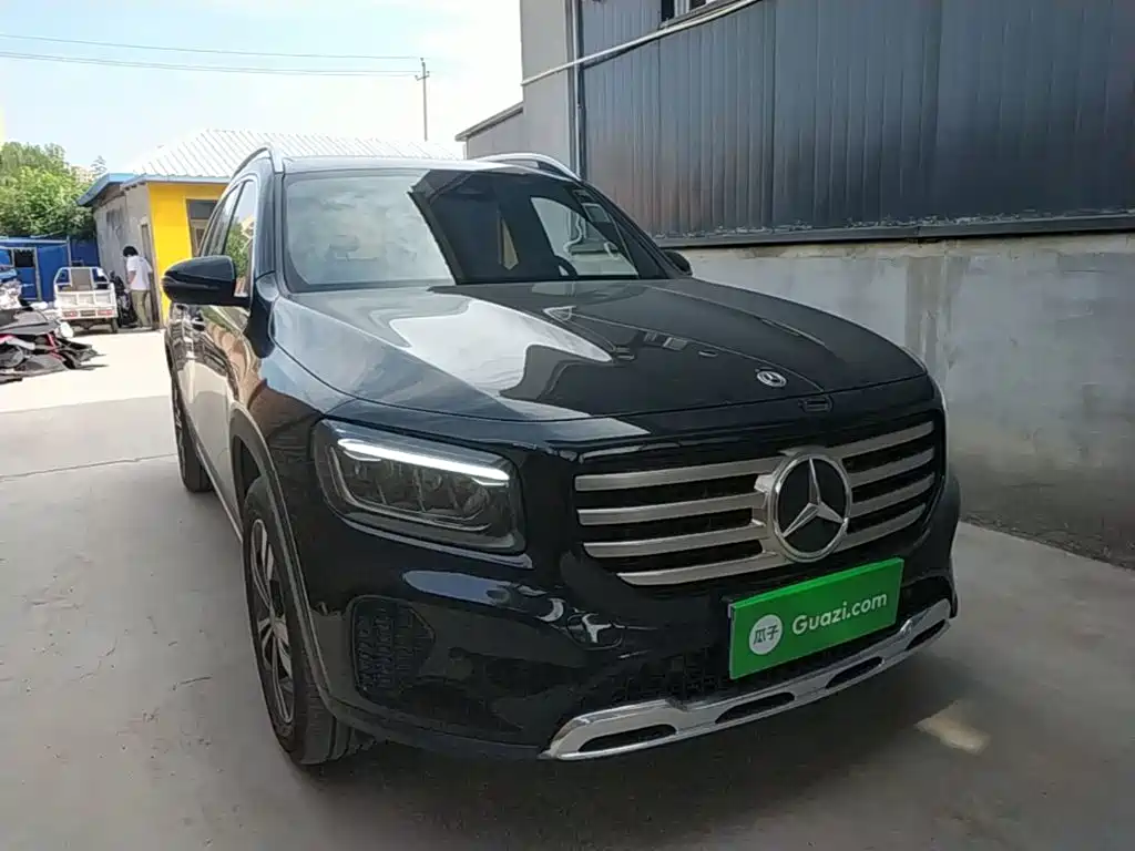 Mercedes-Benz GLB 2024