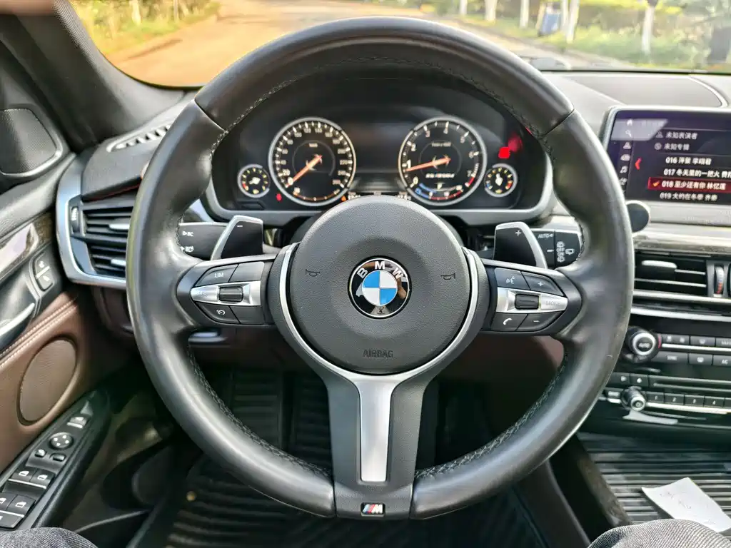 BMW X5 2018 — фото 18