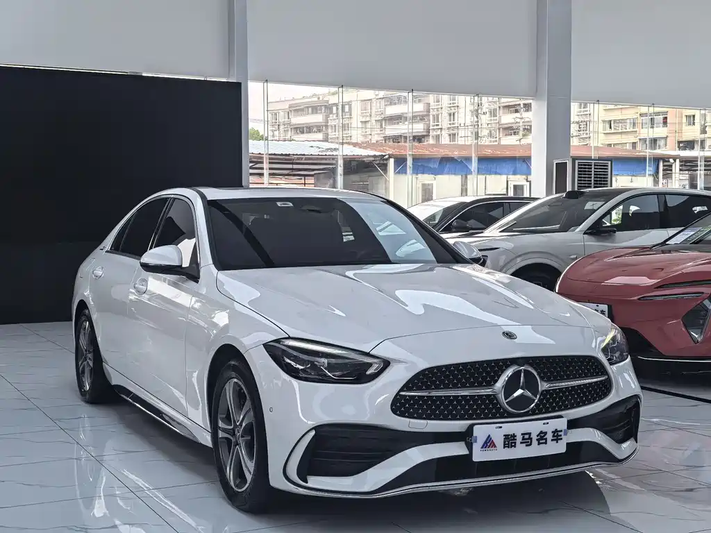 Mercedes-Benz C-Class 2021