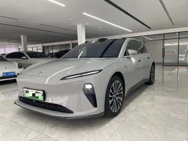 NIO ET5T 2025