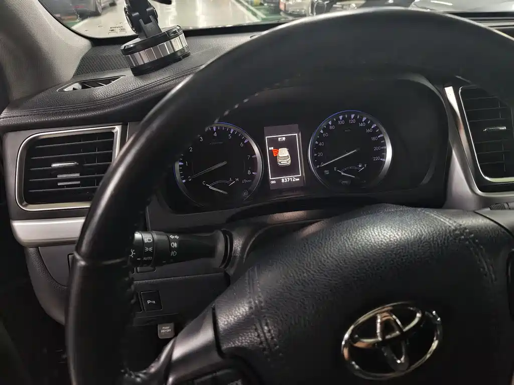 Toyota Highlander 2019 — фото 10