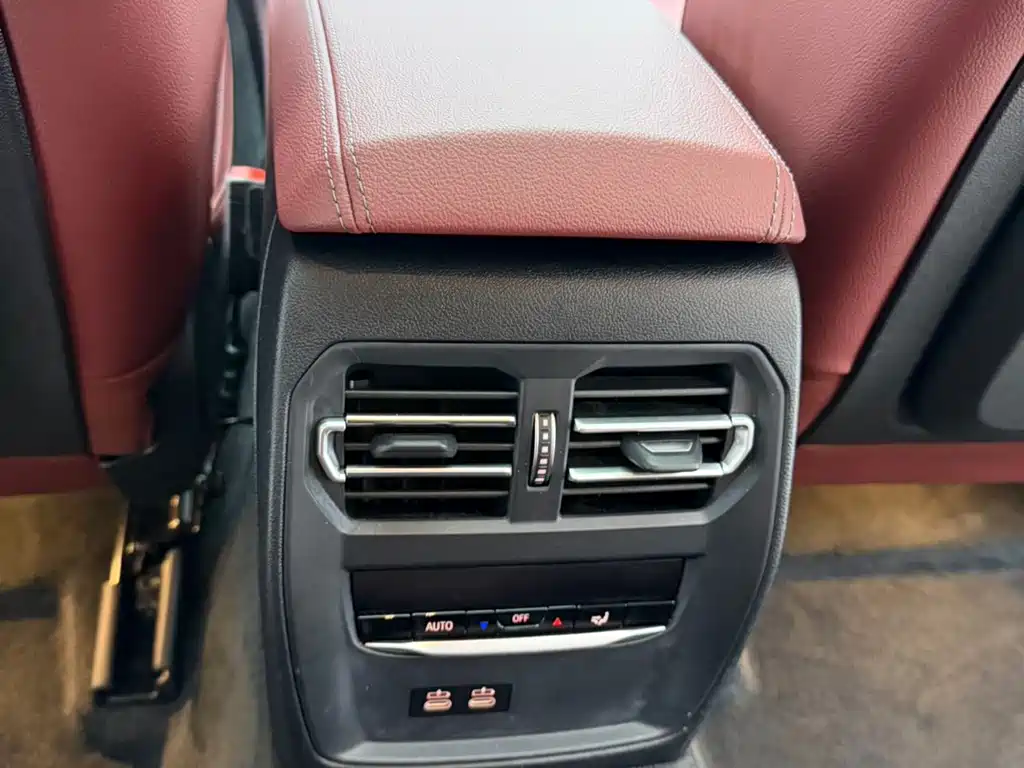 BMW 3 Series 2023 — фото 13