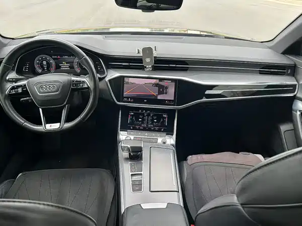 Audi A6L 2021
