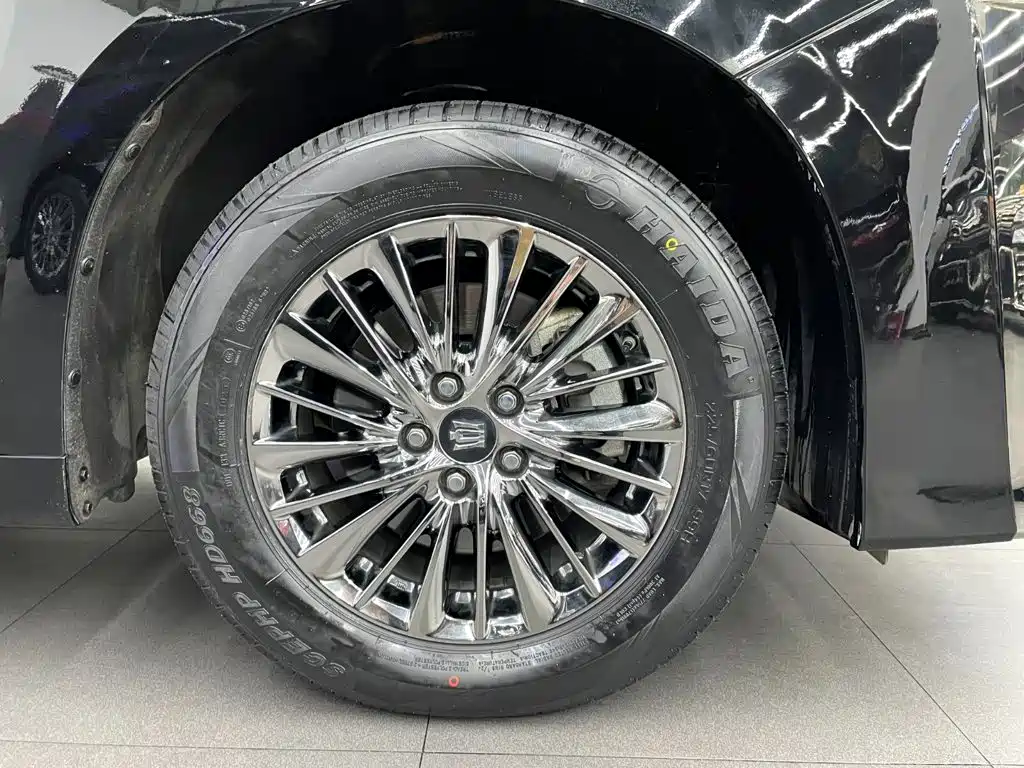 Toyota Vellfire 2022 — фото 16