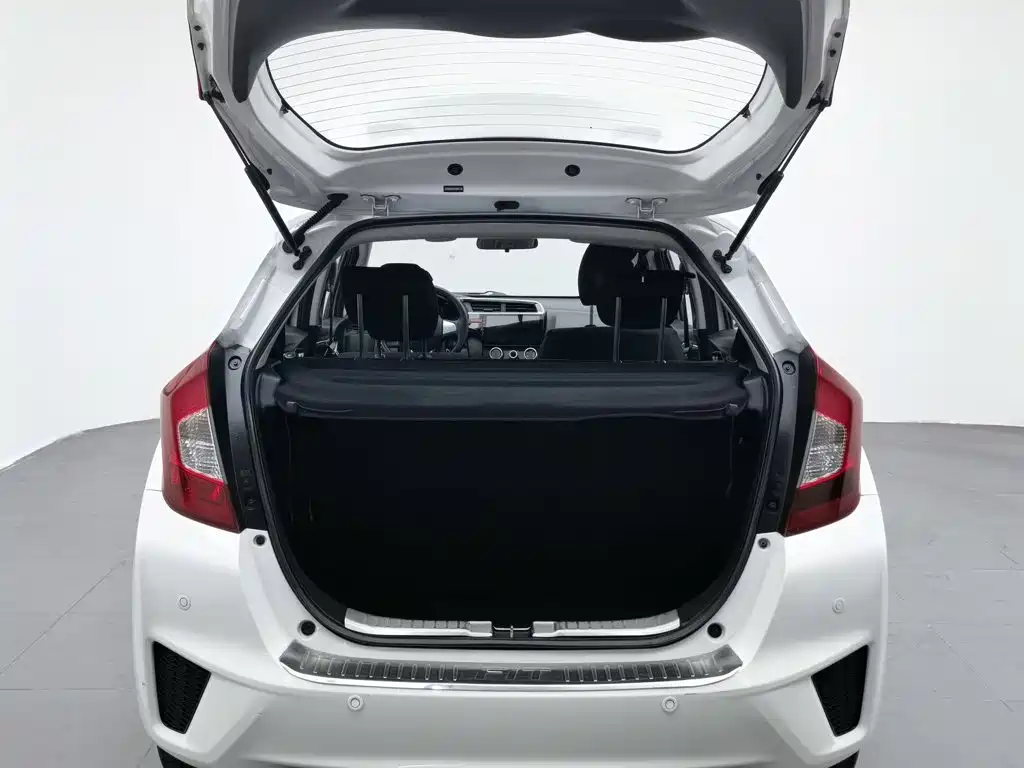 Honda Fit 2017 — фото 16