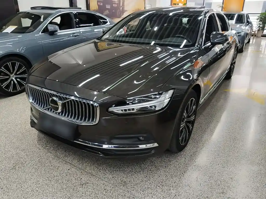 Volvo S90 2021 — фото 1
