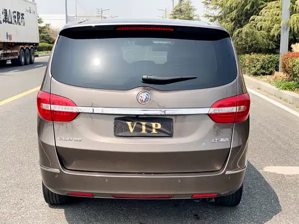 Buick GL8 2017