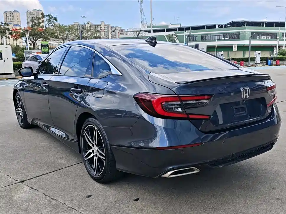 Honda Accord 2022 — фото 5