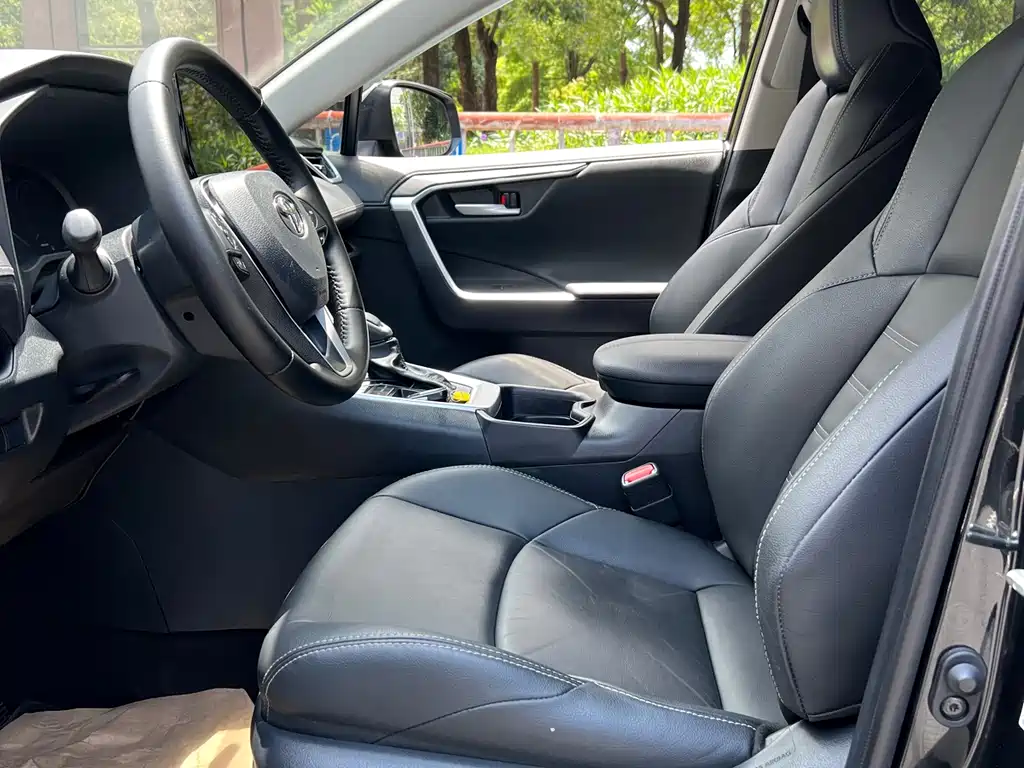 Toyota Wildlander 2023 — фото 13