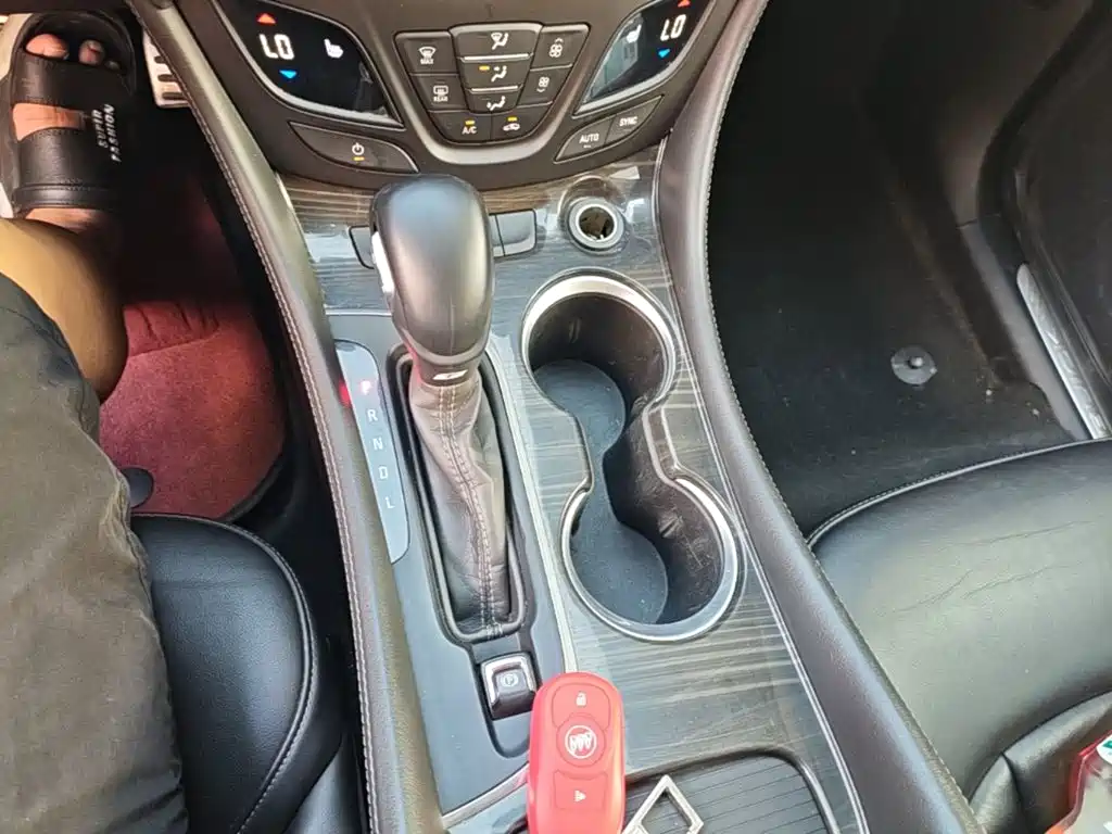 Buick Envision Plus 2019 — фото 14