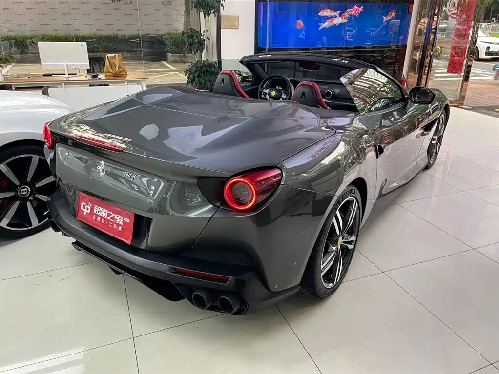 Ferrari Portofino 2019 — фото 12