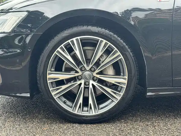 Audi A6L 2021