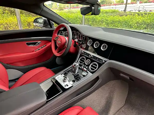 Bentley Continental 2024