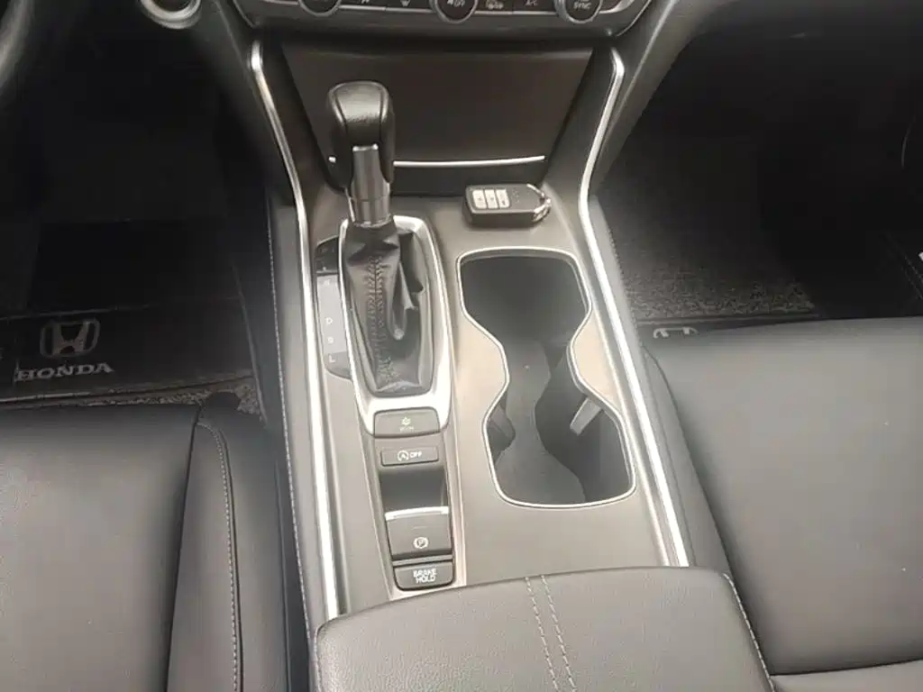 Honda Accord 2021 — фото 14