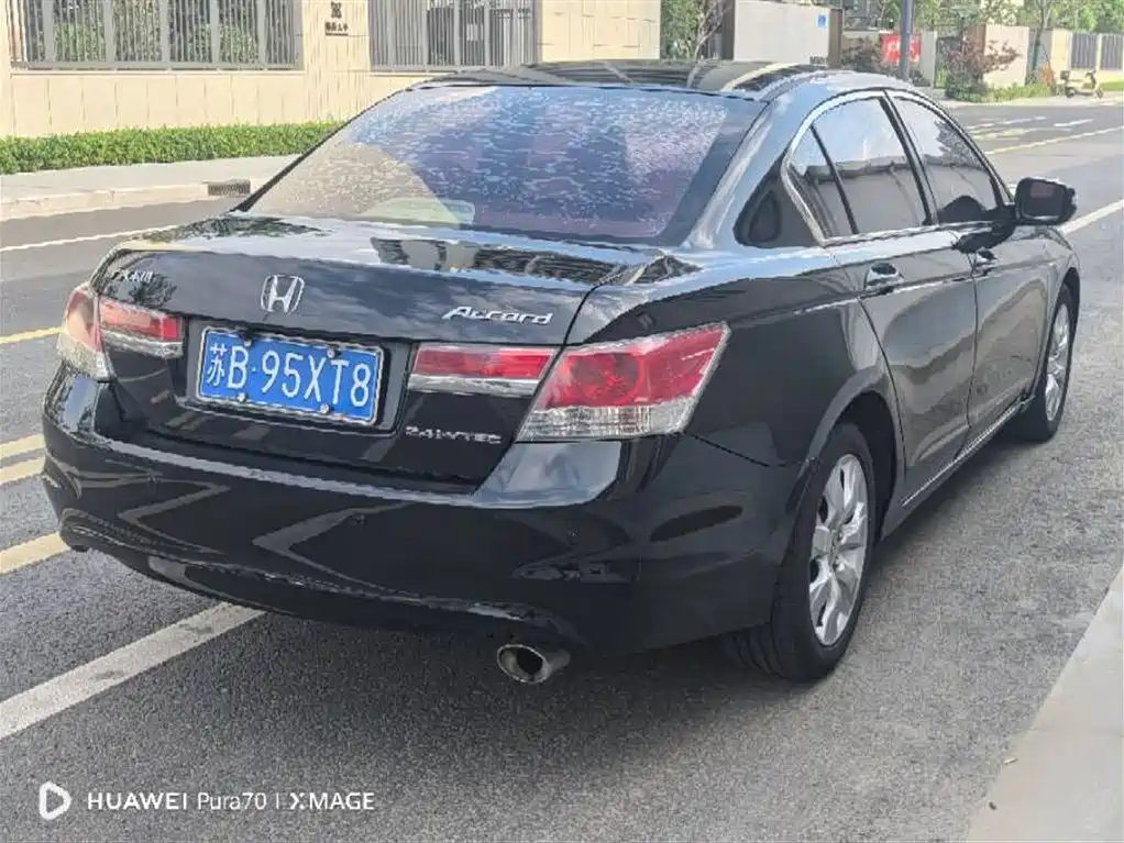 Honda Accord 2011