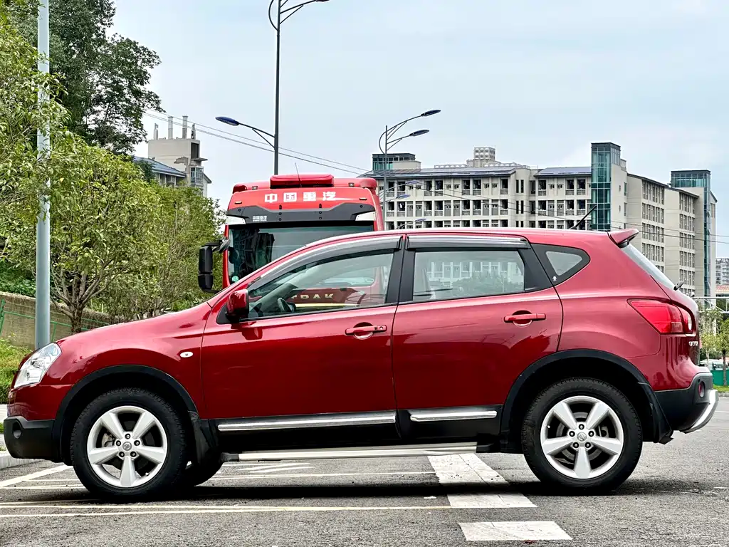 Nissan Qashqai 2011 — фото 8