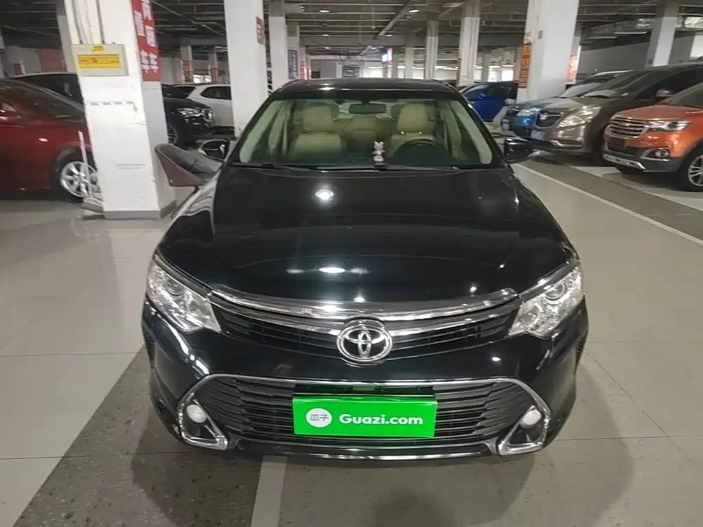 Toyota Camry 2017 — фото 3