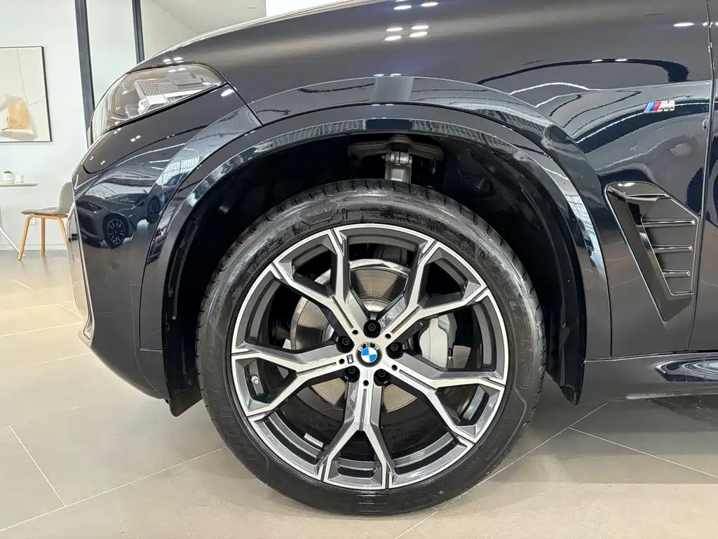 BMW X5 2025 — фото 19